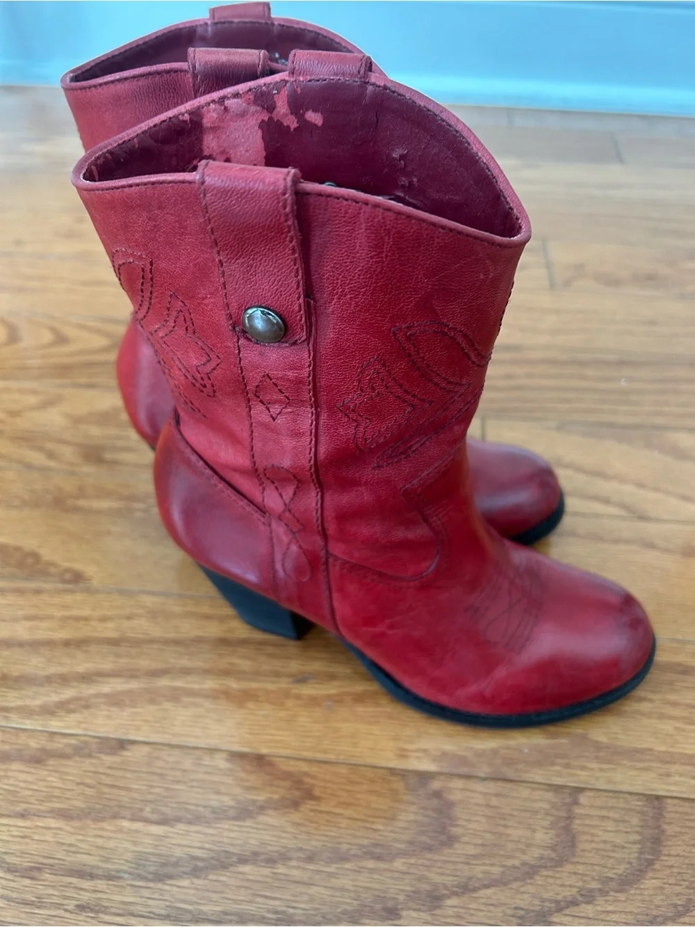Red Women's Leather Cowboy Boots ankle boots. Leather uppers, man made lining.